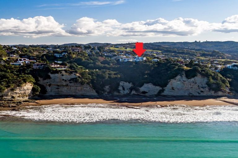 Photo of property in 8 Sykes Avenue, Hatfields Beach, Orewa, 0931