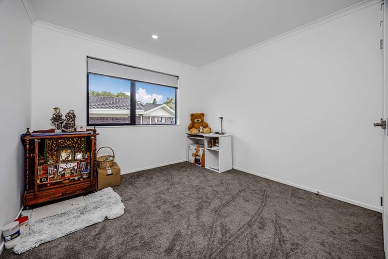 Photo of property in 16d Balgowan Terrace, Conifer Grove, Takanini, 2112