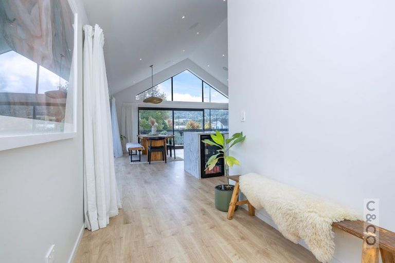 Photo of property in 7 Robert Might Road, Kumeu, 0810