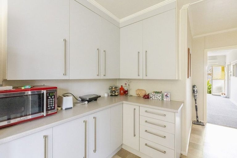 Photo of property in 57 Wellesley Road, Napier South, Napier, 4110