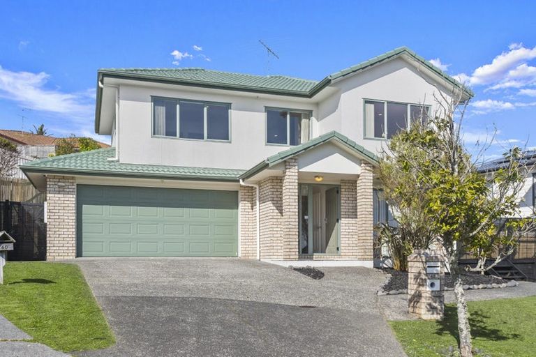 Photo of property in 42 Black Teal Close, Unsworth Heights, Auckland, 0632