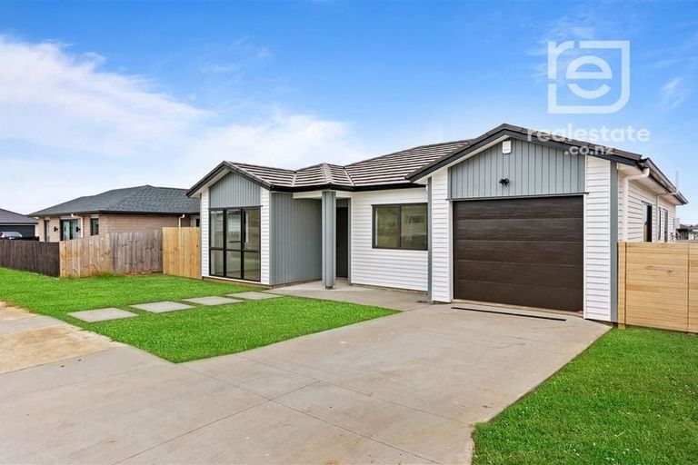 Photo of property in 4 Parton Road, Pukekohe, 2120