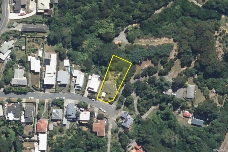 Photo of property in 19 Corlett Road, Plimmerton, Porirua, 5026