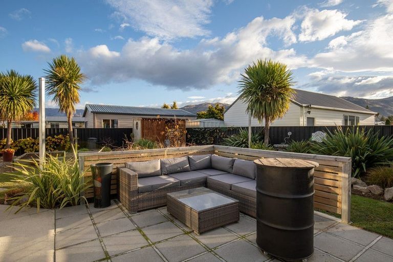 Photo of property in 6 Albert Drive, Clyde, 9330