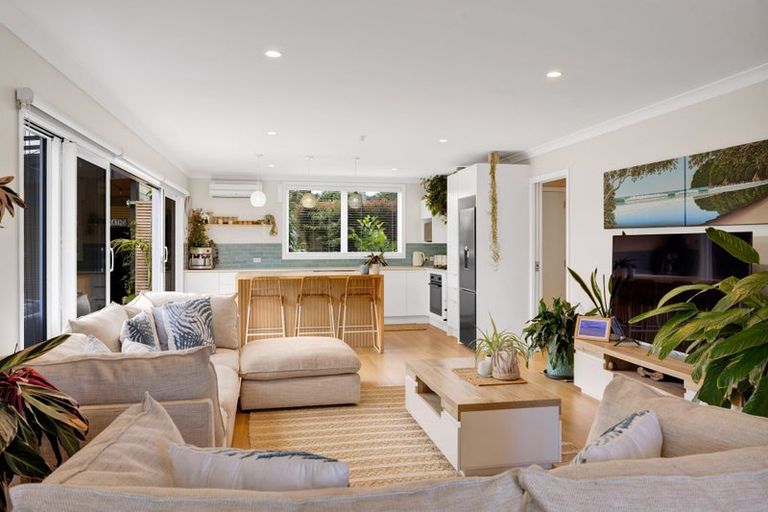 Photo of property in 40 Kawei Road, Ohawe, Hawera, 4671