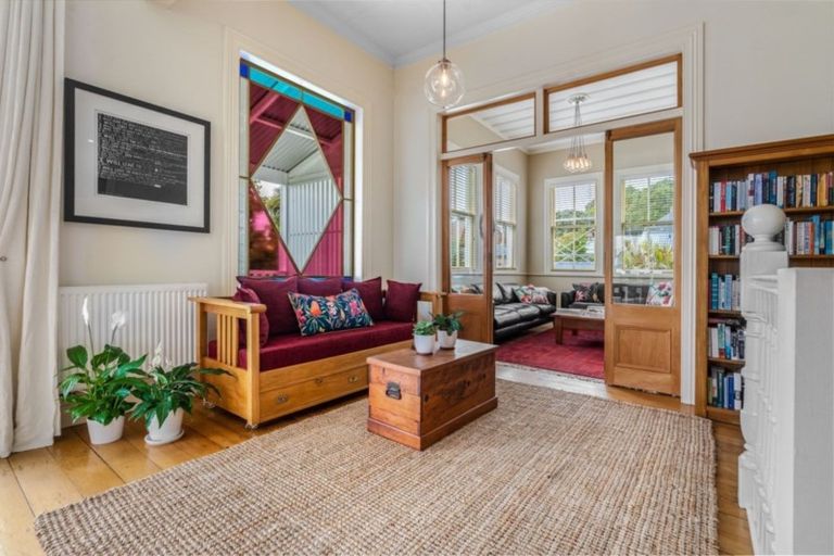 Photo of property in 19 Buchanan Street, Devonport, Auckland, 0624