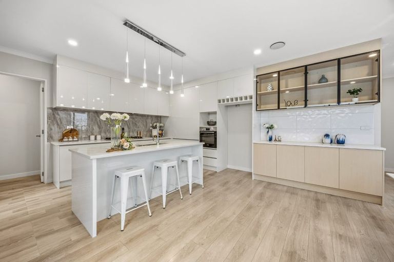 Photo of property in 7 Fricker Way, Flat Bush, Auckland, 2019