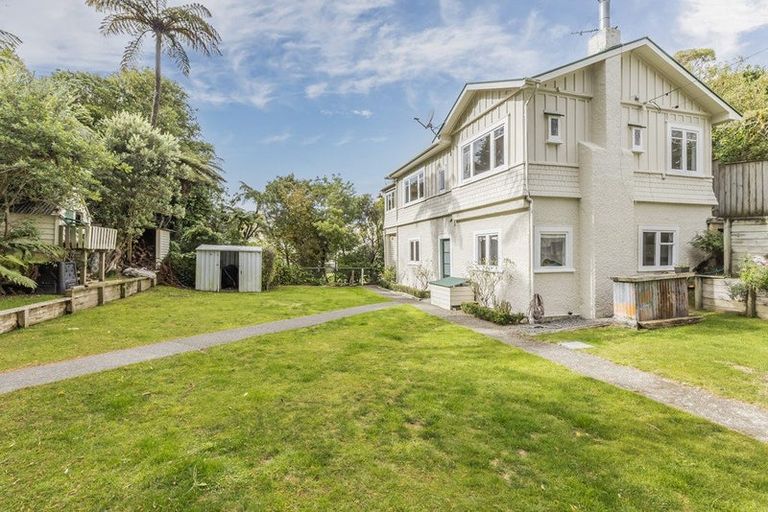 Photo of property in 70 Nottingham Street, Karori, Wellington, 6012
