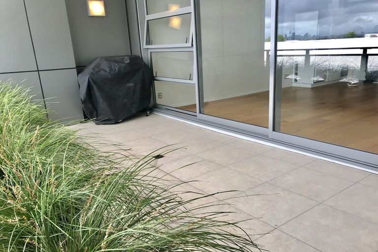 Photo of property in 16 Huron Street, East Gore, Gore, 9710