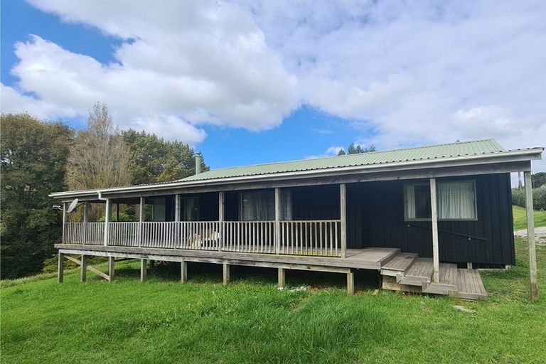 Photo of property in 32 Marshall Road, Kaiwaka, 0573