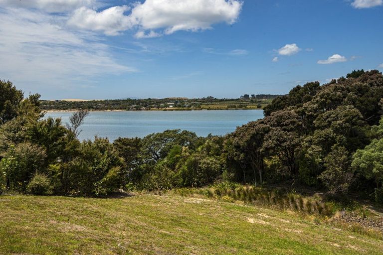 Photo of property in 152 Estuary Drive, Mangawhai Heads, Mangawhai, 0505