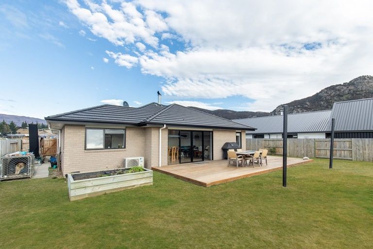 Photo of property in 8 Mallard Street, Albert Town, Wanaka, 9305