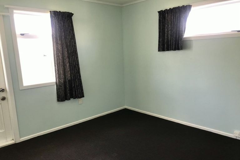 Photo of property in 12 Rosalind Street, Deanwell, Hamilton, 3206