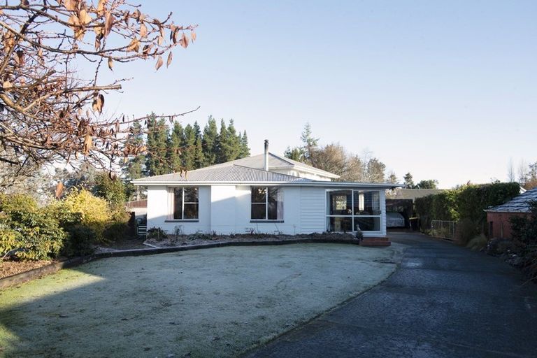 Photo of property in 64 Great North Road, Winton, 9720