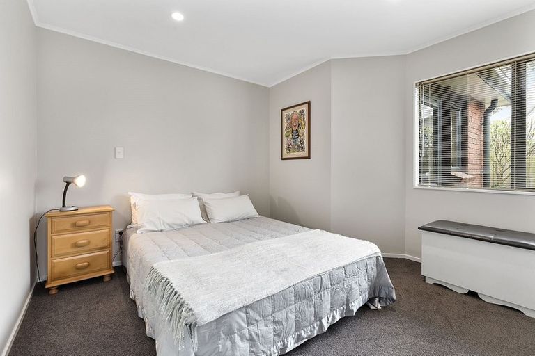 Photo of property in 6 Gee Street, Tawa, Wellington, 5028