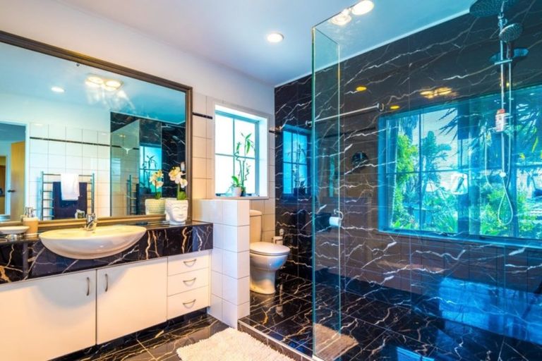 Photo of property in 210 Whitford Road, Shamrock Park, Auckland, 2016