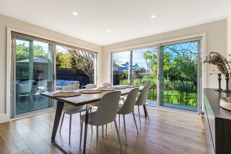 Photo of property in 39 Abbotsford Terrace, Devonport, Auckland, 0624