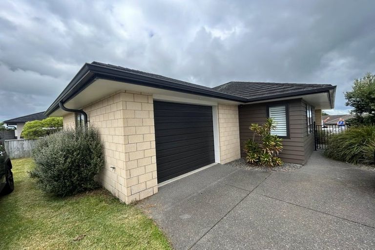 Photo of property in 30 Excelsa Place, Papamoa Beach, Papamoa, 3118