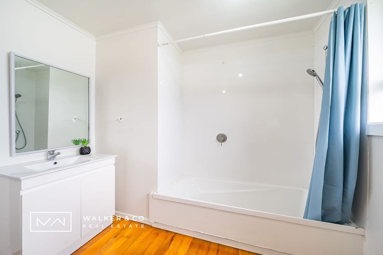 Photo of property in 15 Passive Grove, Ascot Park, Porirua, 5024