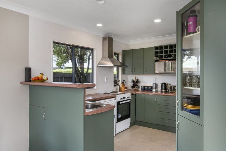 Photo of property in 63 Solomon Street, Brookfield, Tauranga, 3110