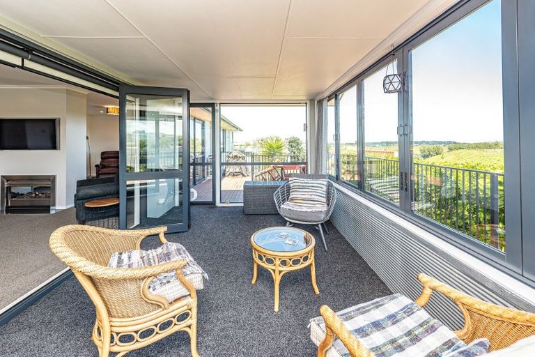 Photo of property in 12 Windsor Terrace, Durie Hill, Whanganui, 4500