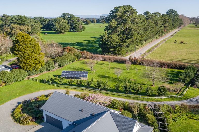 Photo of property in 184 Kuratawhiti Street, Woodside, Greytown, 5794