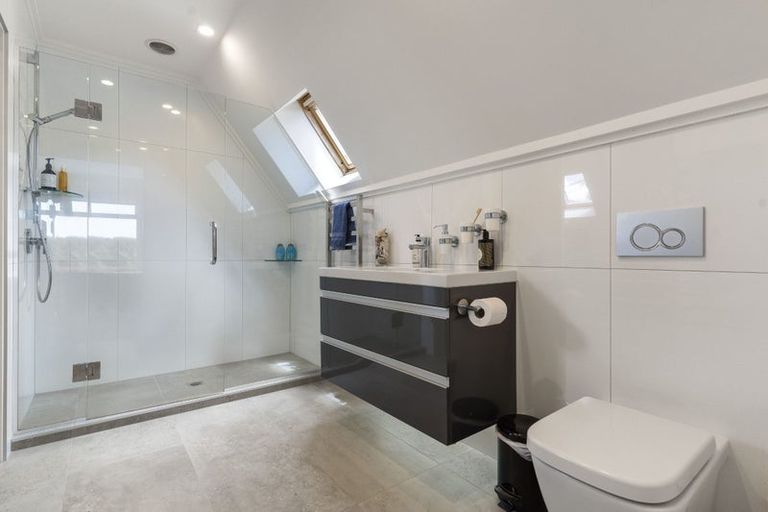 Photo of property in 6 Commodore Court, Gulf Harbour, Whangaparaoa, 0930