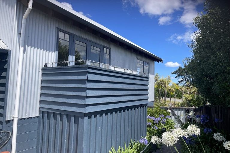 Photo of property in 16 Beach Crescent, Waikuku Beach, 7473