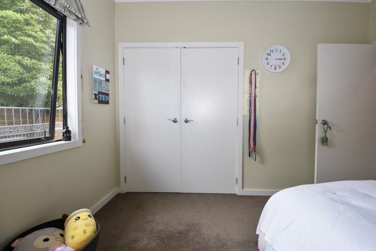 Photo of property in 18 Carrington Drive, Carterton, 5713