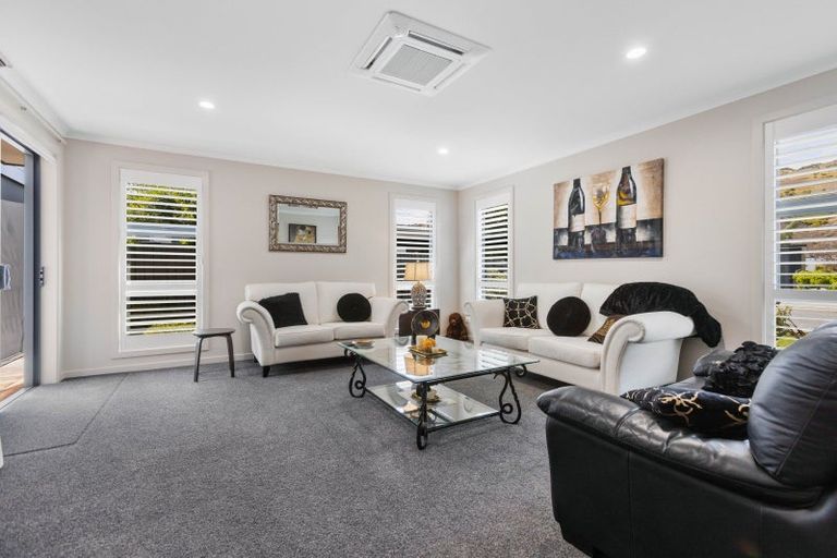 Photo of property in 18 Sunhaven Cove, Cromwell, 9310