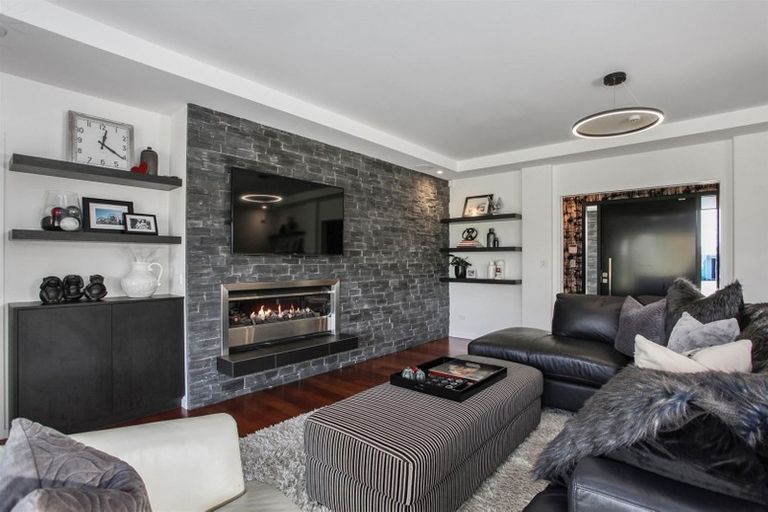 Photo of property in 9 Kawharu Street, Marshland, Christchurch, 8083