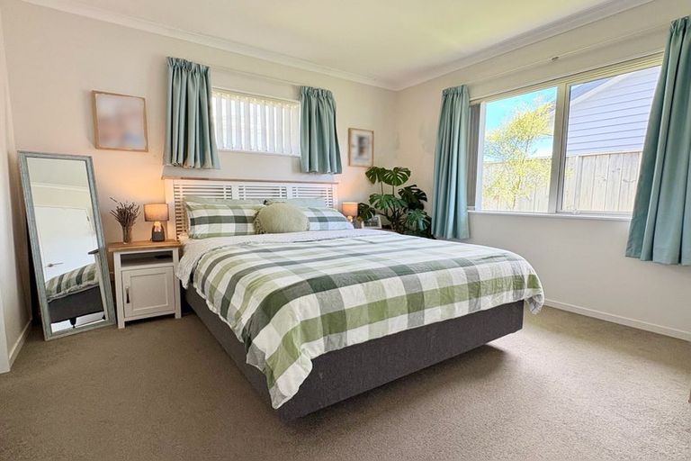 Photo of property in 2/77 Main Road, Wainuiomata, Lower Hutt, 5014