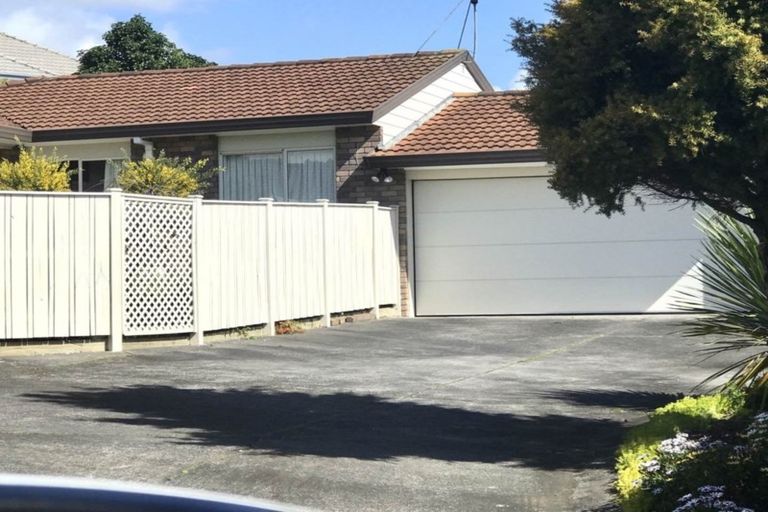 Photo of property in 2/11 Taiko Court, Northpark, Auckland, 2013