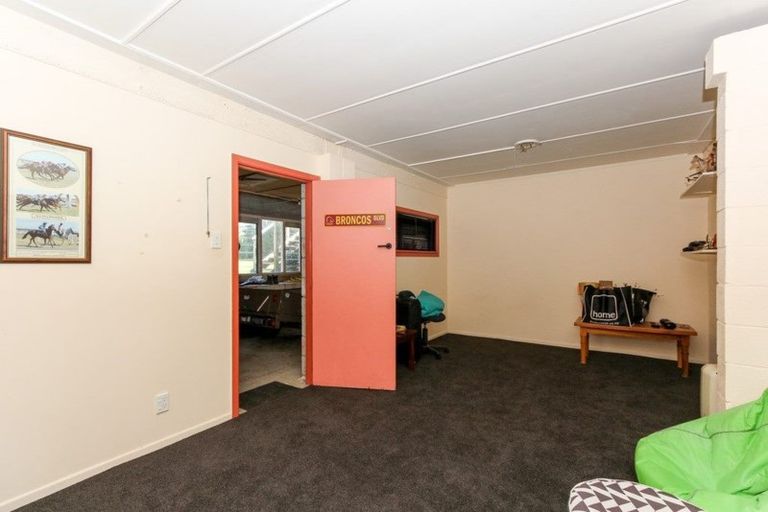 Photo of property in 13 Durham Avenue, Welbourn, New Plymouth, 4312