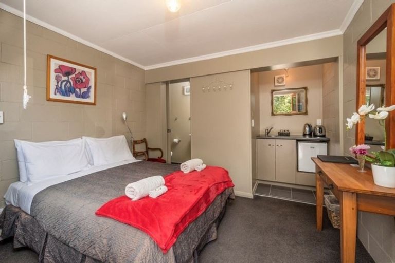 Photo of property in 1 Macdonald Street, Ophir, Omakau, 9393