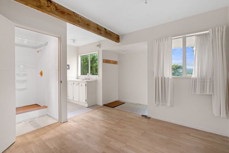 Photo of property in 22 Whangaimoana Beach Road, Whangaimoana, Featherston, 5772