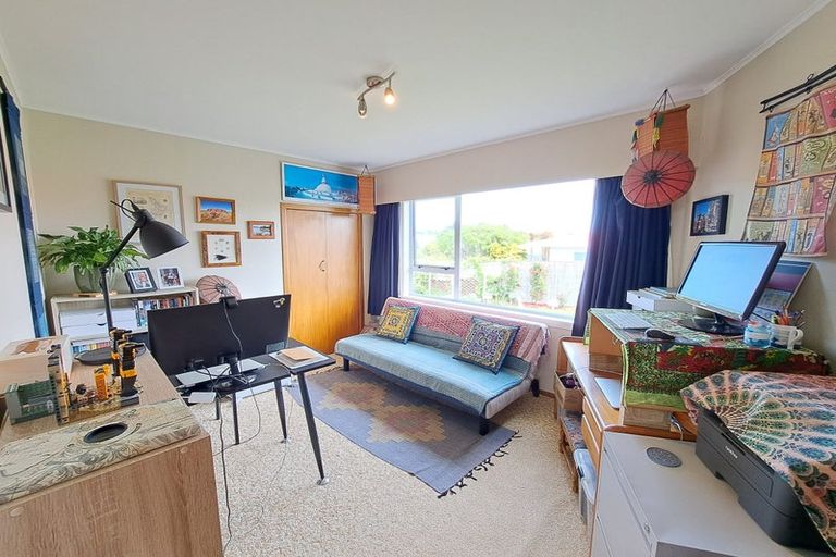 Photo of property in 191 Omata Road, Blagdon, New Plymouth, 4310