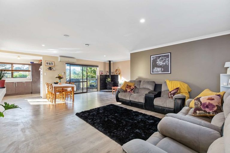 Photo of property in 161 Don Buck Road, Massey, Auckland, 0614