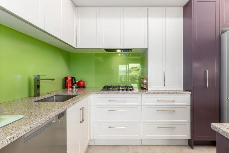 Photo of property in 60 Cedarwood Street, Woodridge, Wellington, 6037