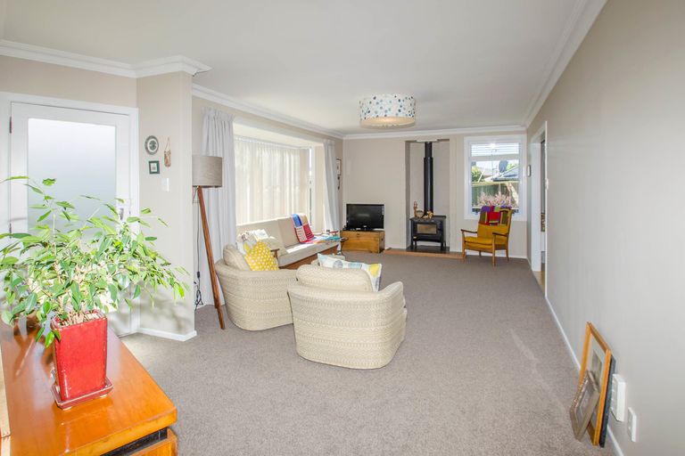 Photo of property in 17 Duff Place, Mosgiel, 9024