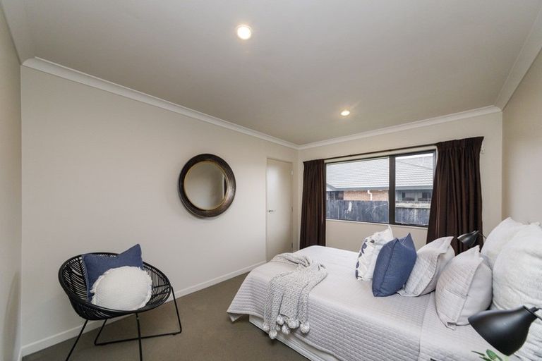 Photo of property in 5 Boronia Court, Milson, Palmerston North, 4414