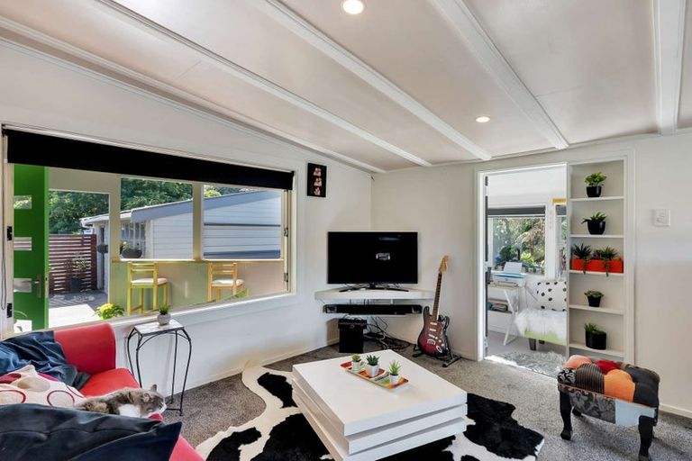 Photo of property in 47 Kings Avenue, Waikuku Beach, 7402