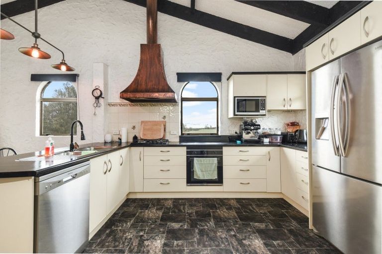 Photo of property in 19 Neri Crescent, Pomare, Rotorua, 3015