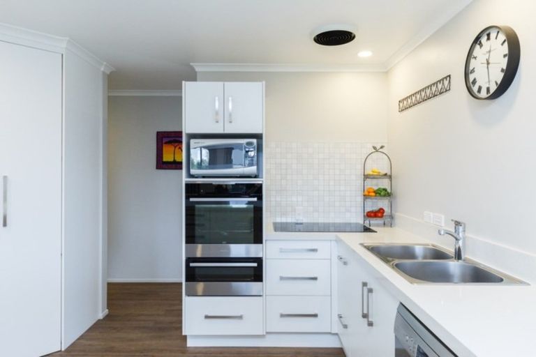 Photo of property in 37 Jefferson Crescent, Milson, Palmerston North, 4414