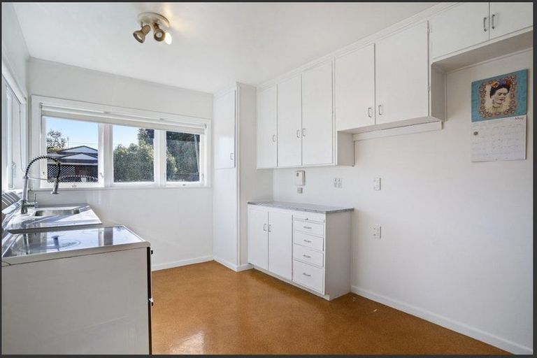 Photo of property in 1/59 Tawa Road, One Tree Hill, Auckland, 1061