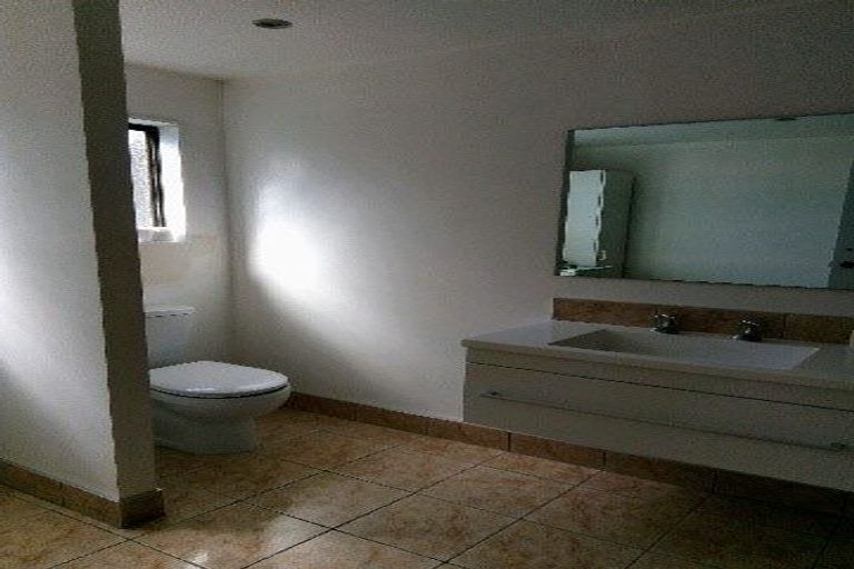 Photo of property in 902a Lyell Street, Akina, Hastings, 4122