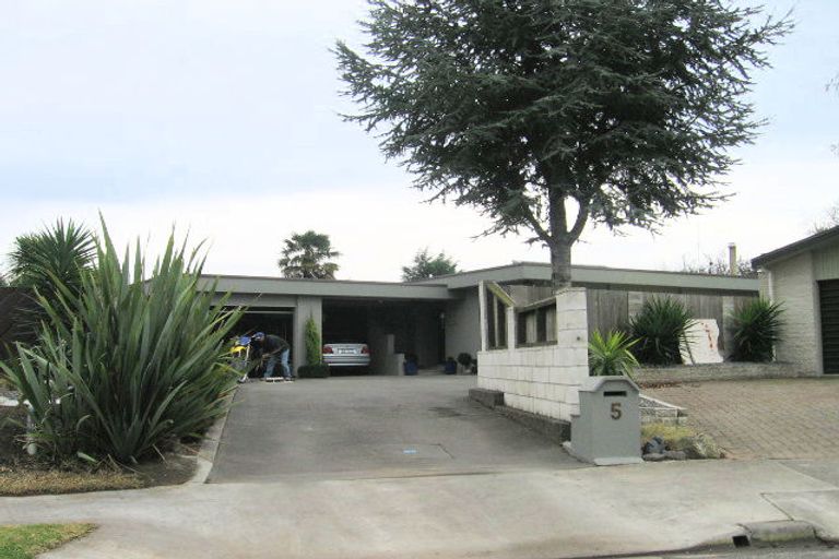 Photo of property in 5 Ridley Place, Taradale, Napier, 4112