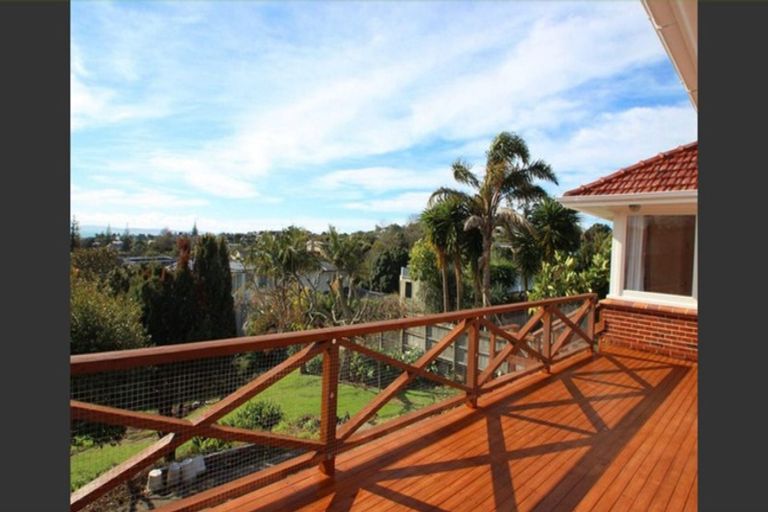 Photo of property in 17 Bleakhouse Road, Howick, Auckland, 2014