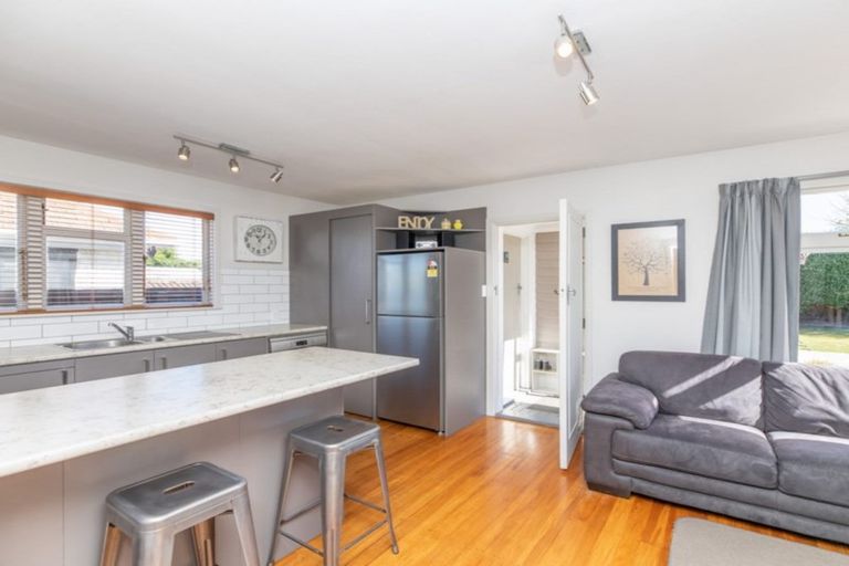 Photo of property in 19 Wilton Crescent, Bishopdale, Christchurch, 8053