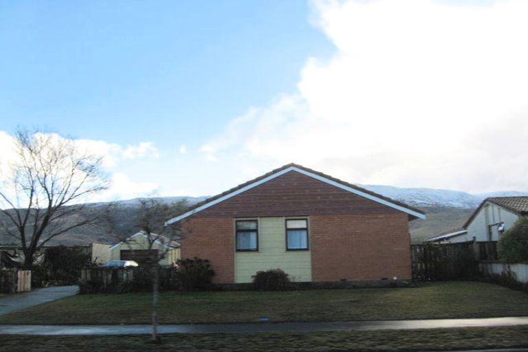 Photo of property in 84 Waenga Drive, Cromwell, 9310